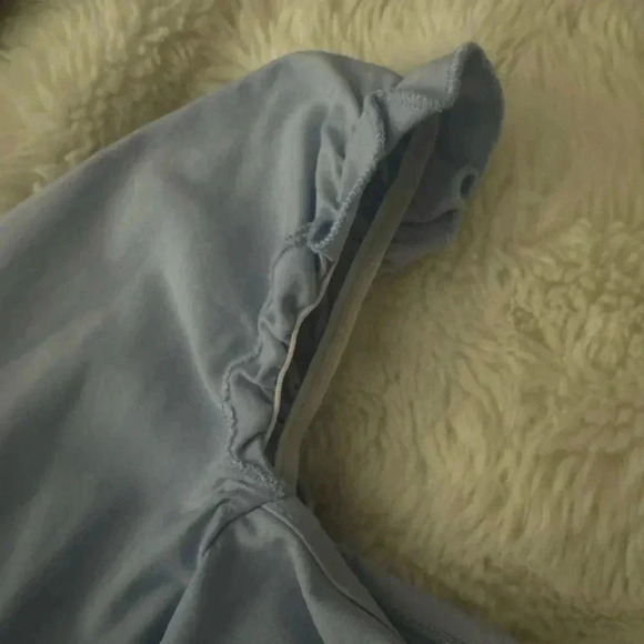 PrettyLittleThing baby blue long-sleeve ruffled crop-top - Picture 4 of 5